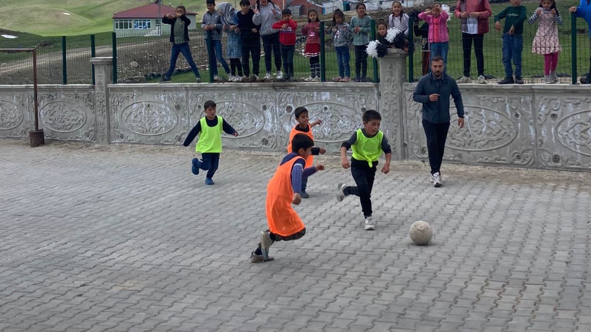 Sınıflar futbol turnuvası